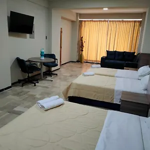  Hotel Oceanik &